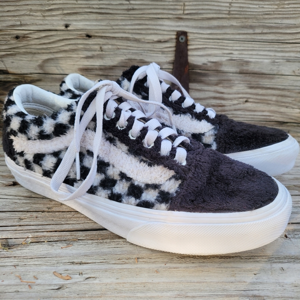 Vans Old Skool Sherpa Checkered Faux Fur Skate Shoes Womans 6.5